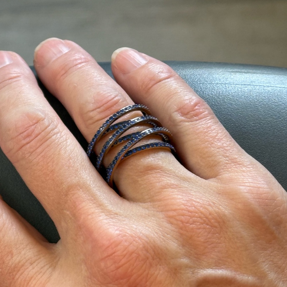 Michael Kors -Gold Tone, Blue Pave Glitz Criss Cross Ring Size 7 - Picture 5 of 8